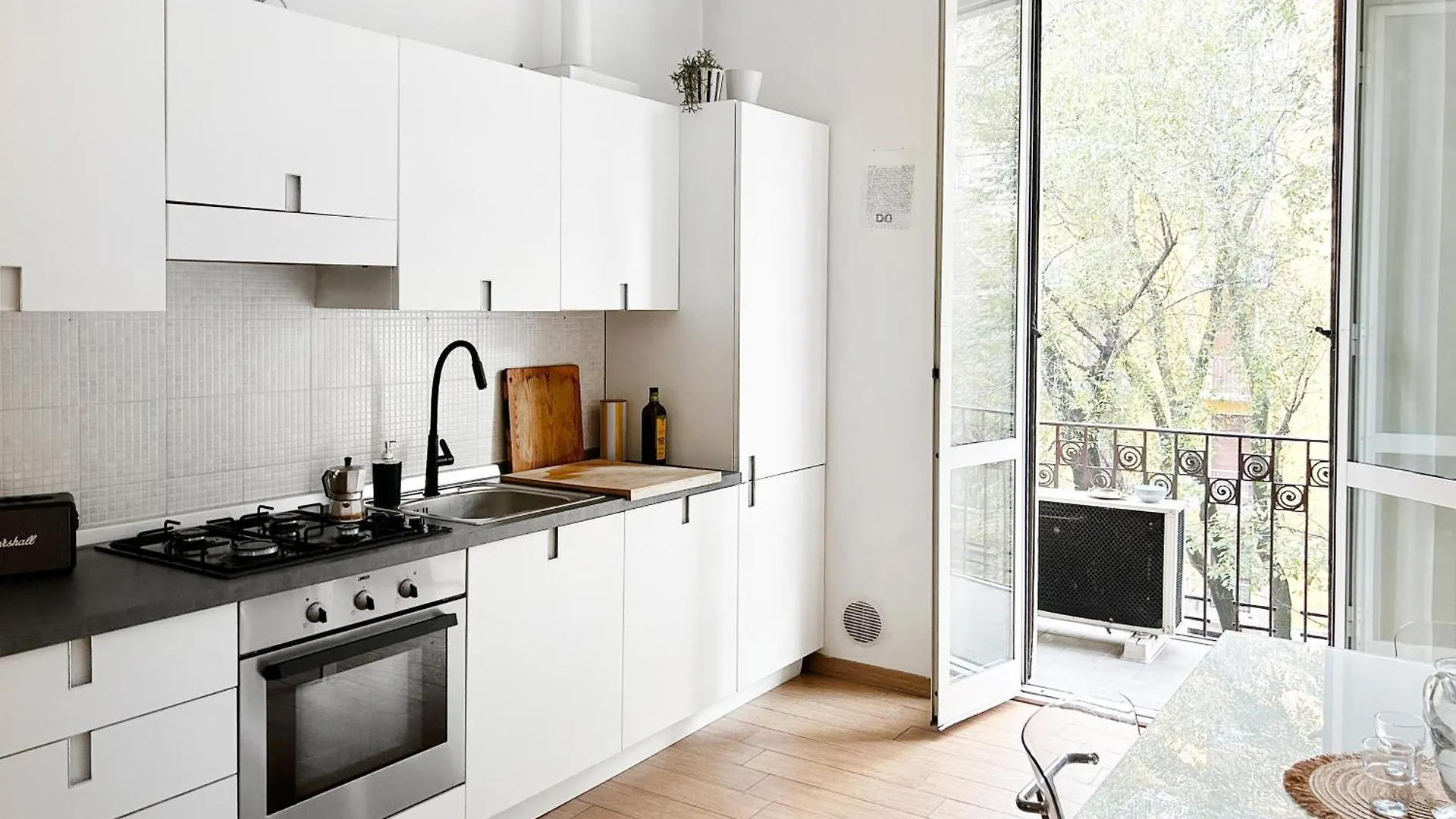 A House - Cozy Apartment At Noce District Milan Italy