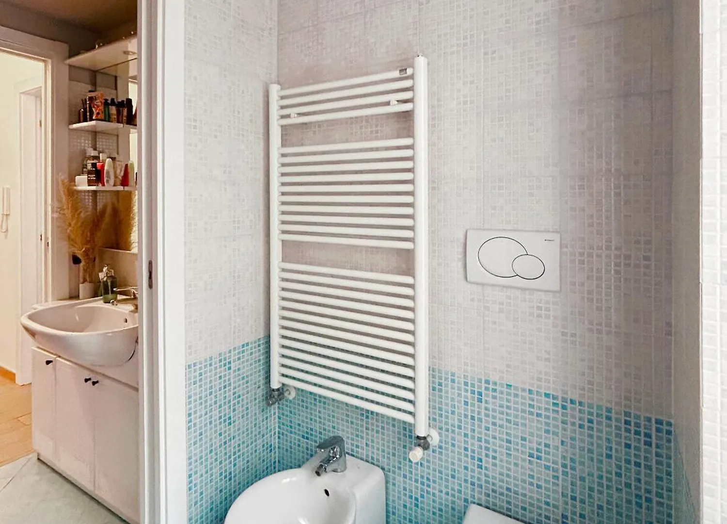 A House - Cozy Apartment At Noce District Milan